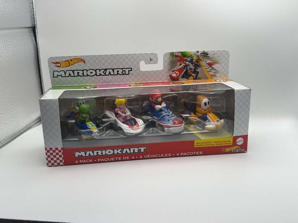 Hot Wheels Mario Kart 4-Pack with Yoshi, Princess Peach, Mario, and Orange Shy G